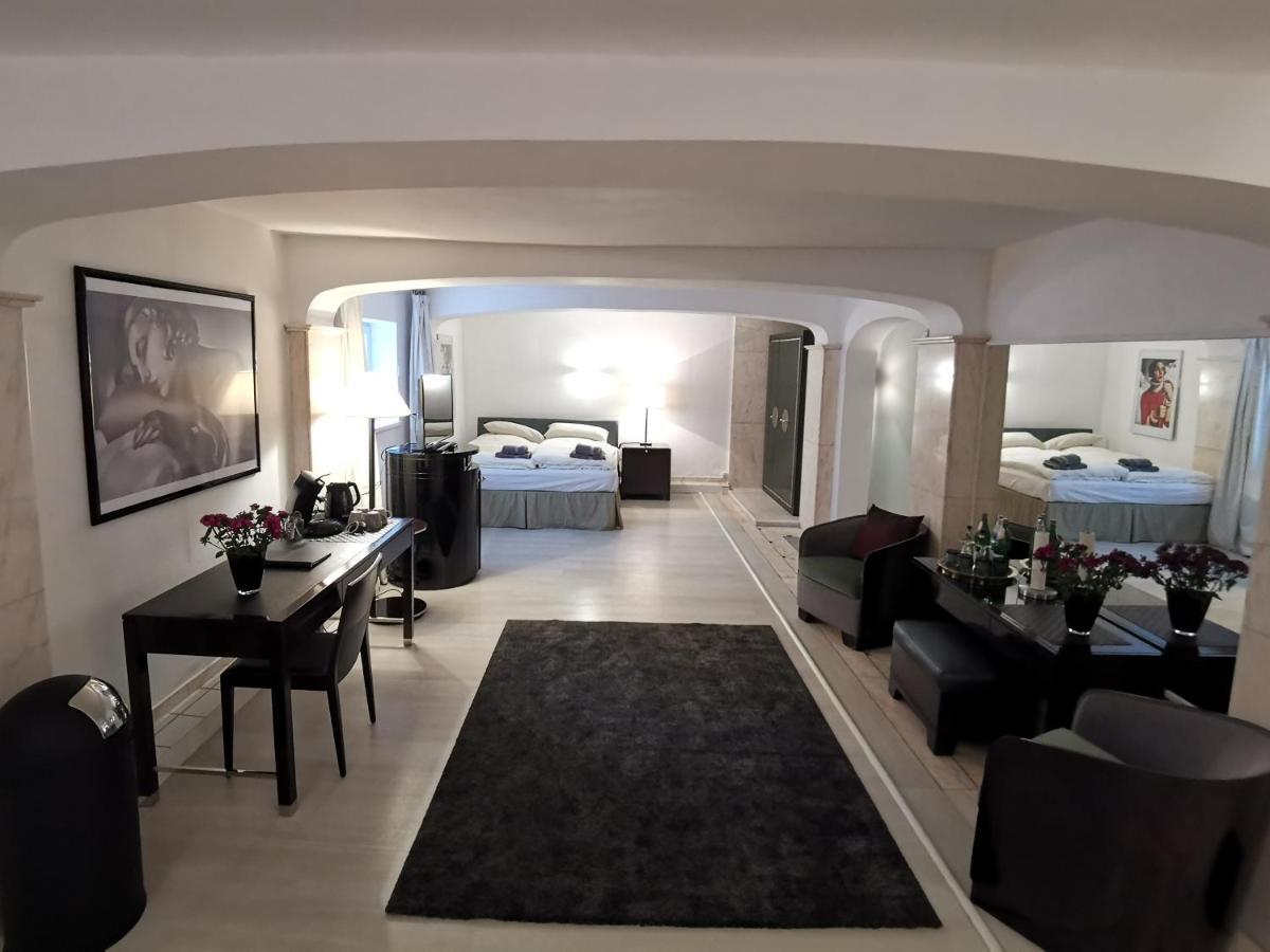 Wellness Appartement Дюссельдорф Екстер'єр фото